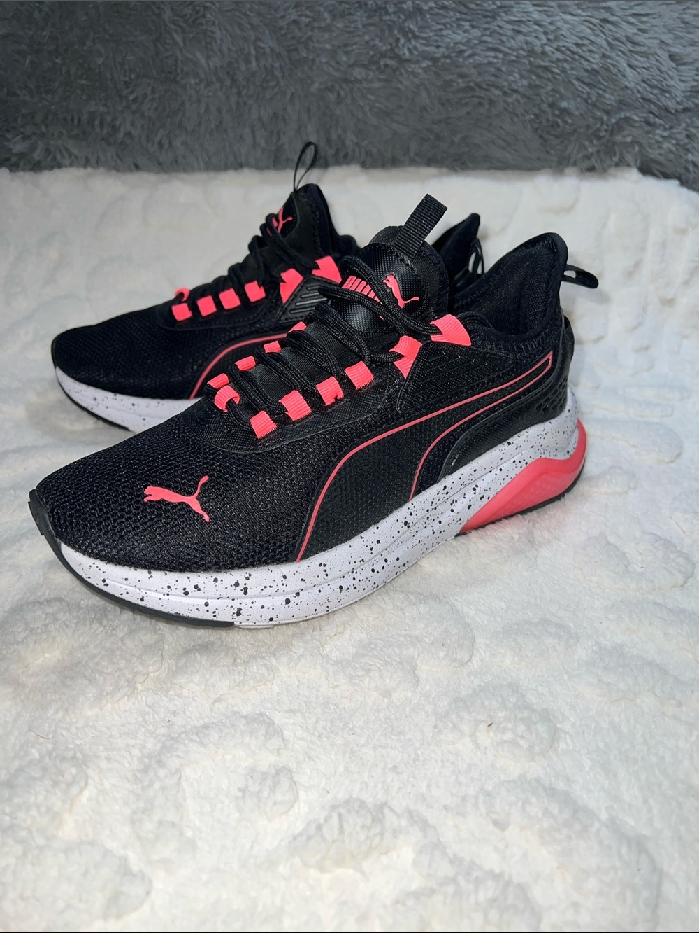 Puma Amplifier Speckle Women’s Sneakers Black And Pink Speckled Midsole Size 6.5